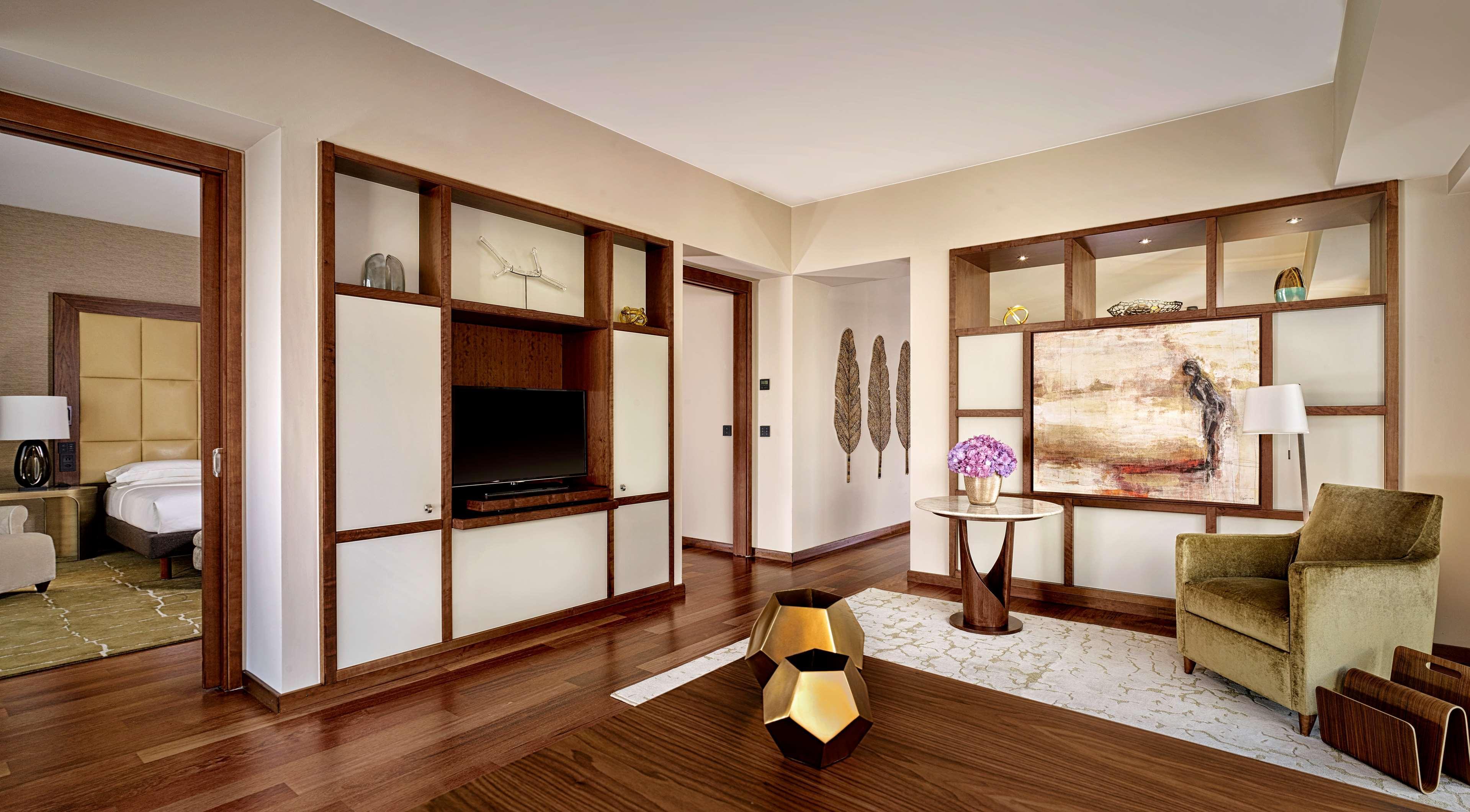Park Hyatt Zurich - City Center Luxury Exterior photo