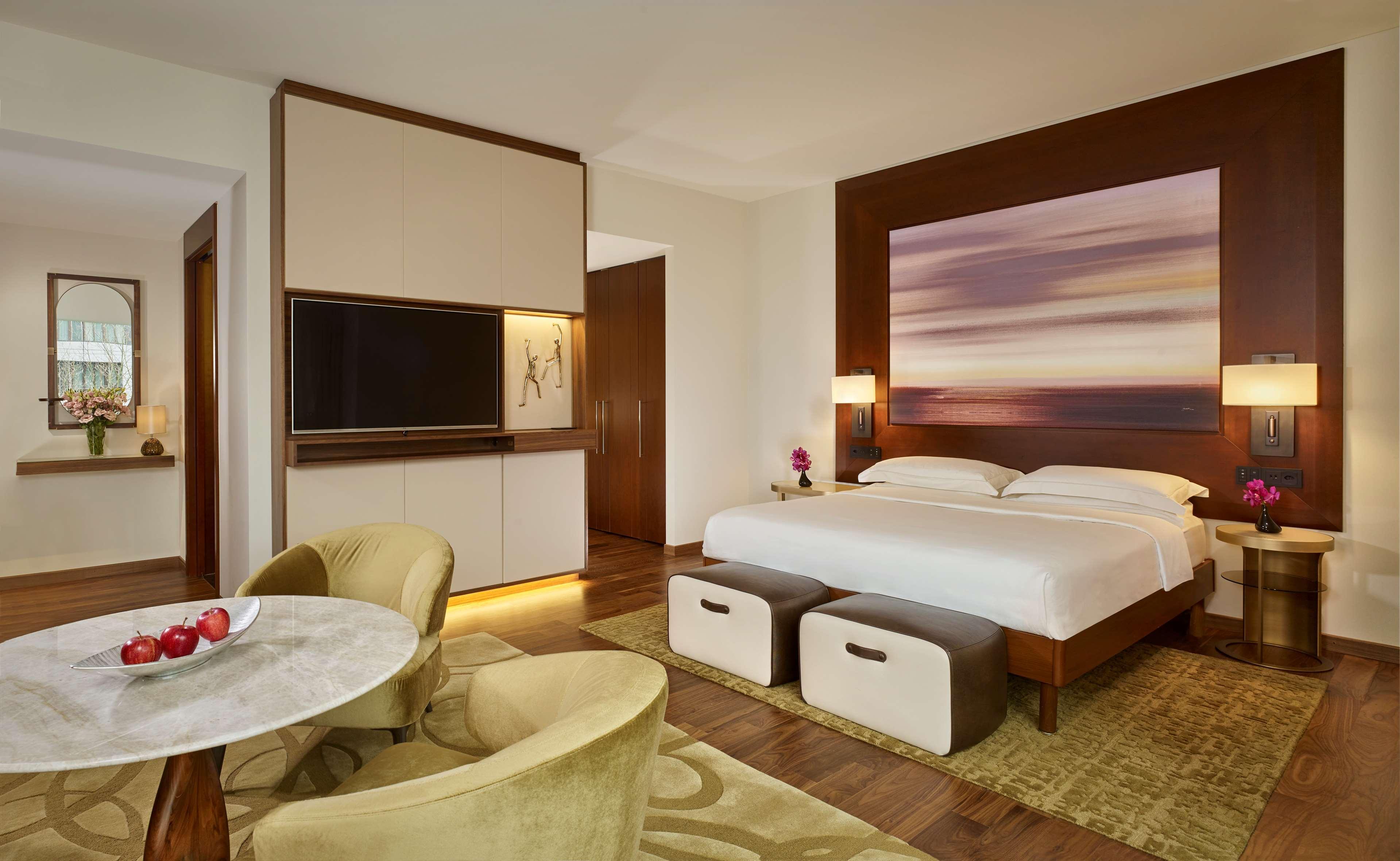 Park Hyatt Zurich - City Center Luxury Exterior photo